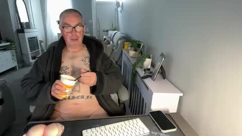 mtb1697 online show from October 3, 9:25 am