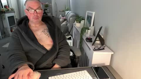 mtb1697 online show from April 2, 7:49 am