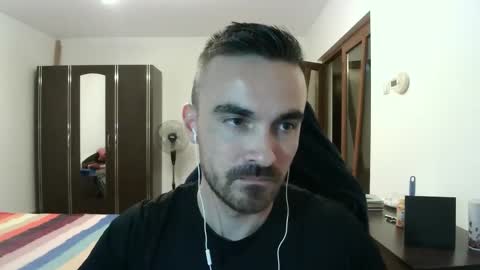 Victor online show from November 15, 4:42 pm