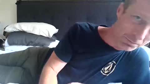 mudjimba online show from January 3, 9:47 pm