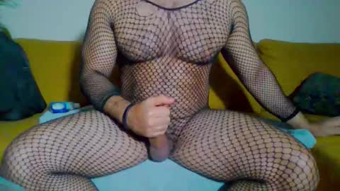 muscbttmbitch online show from October 30, 12:46 am