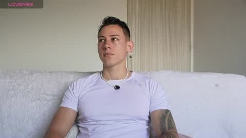 muscle_king_cum online show from June 30, 1:34 pm