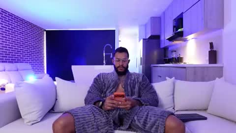 Nick online show from October 31, 12:30 pm