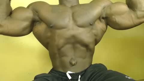 musclegod23 online show from October 17, 1:20 am