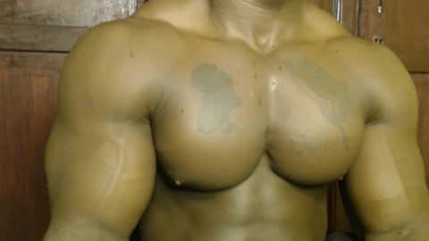 musclegod23 online show from September 22, 10:26 am