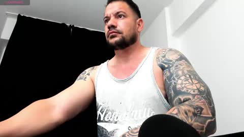 MuscleMonster31 online show from October 22, 2:48 am