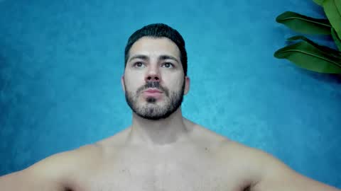 muscularmaster onlyfans online show from October 27, 11:07 pm