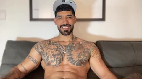 Myke esthetic online show from December 11, 3:37 am