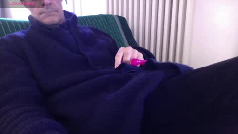 Bi sexy guy lovense hush is on private is open or password show tip if you like. online show from January 14, 11:53 am