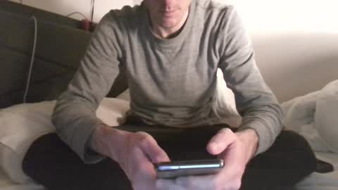 Felt like showing off online show from April 7, 4:45 am