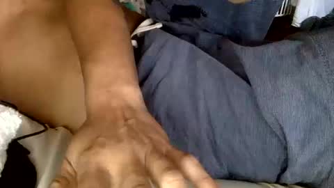 str8 dom alphaAsian Daddy type. sorry not bi or  curious but i dont judgediscrimenate. online show from October 19, 4:54 pm