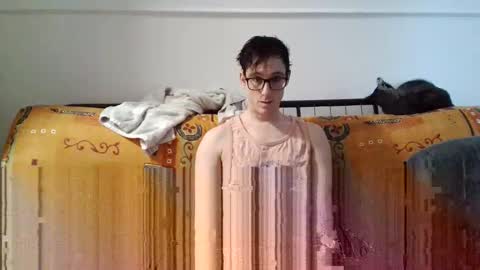 a Ordinary Boy online show from February 17, 9:57 pm