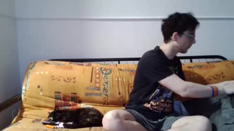 a Ordinary Boy online show from February 6, 11:56 pm