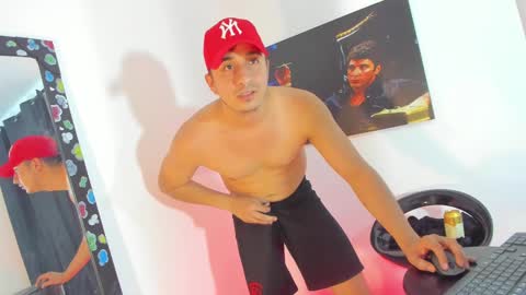 Snapshot of nachitolatin2 chatting on March 4, 1:12 am Dear nacho online show from March 4, 1:12 am