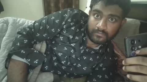 NAIRANANDU28 online show from December 17, 6:58 pm