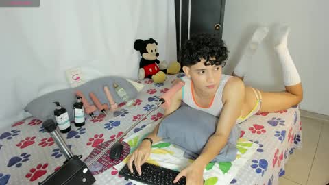 Snapshot of namir__ chatting on February 16, 4:53 am Namir online show from February 16, 4:53 am