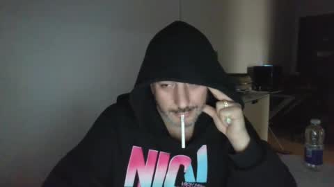 nassobout online show from December 5, 9:28 pm