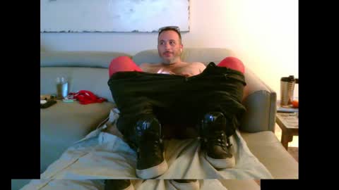 nassobout online show from October 2, 2:04 am