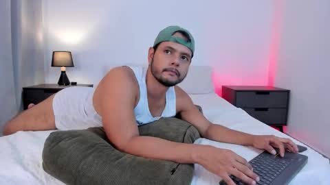 Nate Ocean online show from March 10, 3:01 am