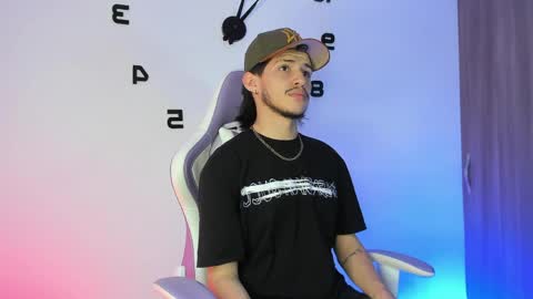   online show from April 8, 11:53 am