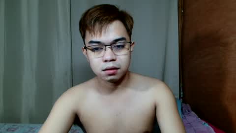 nathaniel680197 online show from July 12, 11:51 pm