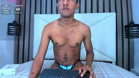 natzuki_ online show from May 31, 3:55 pm