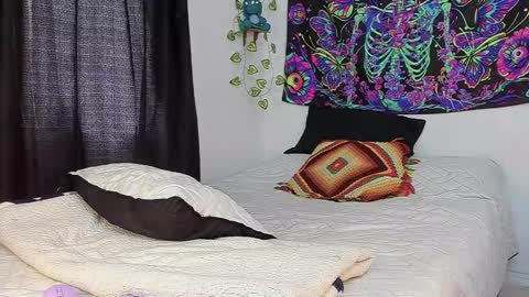 Snapshot of naughty_thompson1 chatting on September 20, 7:58 pm naughty_thompson1 online show from September 20, 7:58 pm