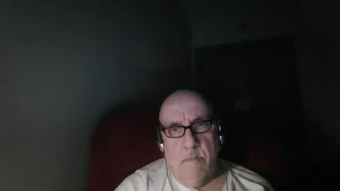 Tom online show from May 22, 1:43 am