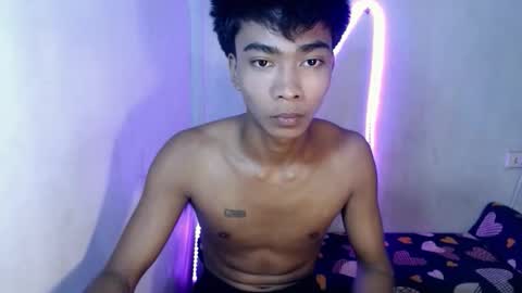 neil_asian69 online show from November 21, 1:54 pm