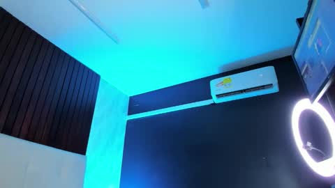 Neill online show from February 13, 10:26 pm