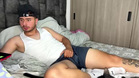 neitham_ online show from March 9, 5:07 pm