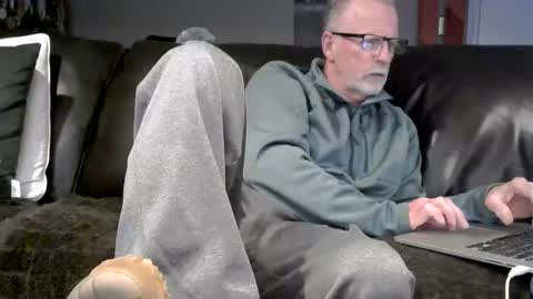 Jack online show from December 1, 1:19 am