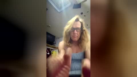 neocrete online show from April 14, 9:31 am