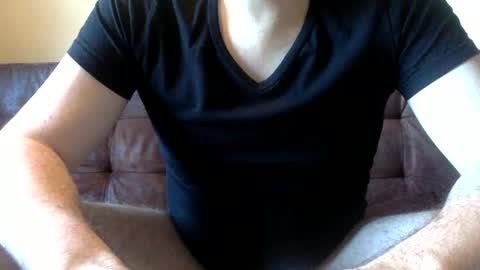 Neu242Gierig online show from February 19, 7:28 am