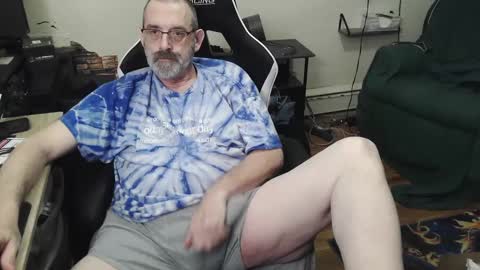 newguy1966 online show from September 28, 5:49 am