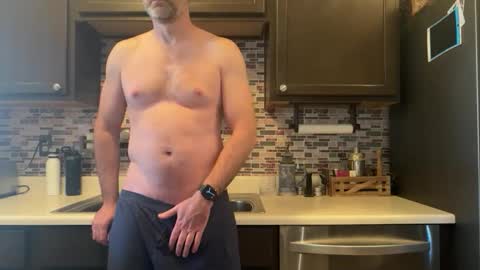 newguy_097 online show from November 6, 11:41 pm