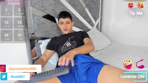 Niall  online show from January 16, 10:34 pm