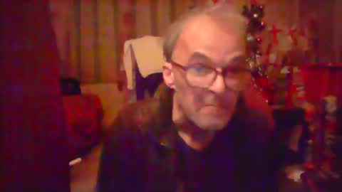Snapshot of nice6body chatting on December 27, 12:07 am nice6body online show from December 27, 12:07 am