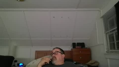 niceguy7208 online show from May 12, 5:05 am