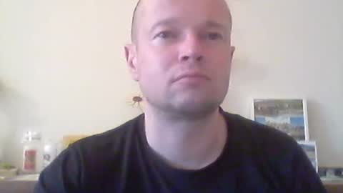 nick1990b online show from April 23, 5:37 pm