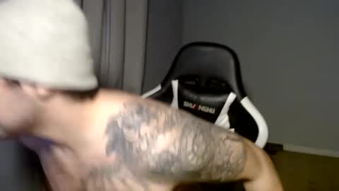 Cakedcouple  OF - Yourtattedcutie  qurlynfit online show from January 2, 10:11 pm