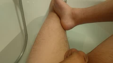 nickelou online show from April 6, 6:42 pm