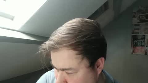 nickoeoeoe online show from March 5, 4:14 pm