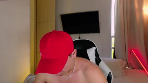 Snapshot of nicocruzz chatting on September 26, 12:14 pm Nico Cruz online show from September 26, 12:14 pm