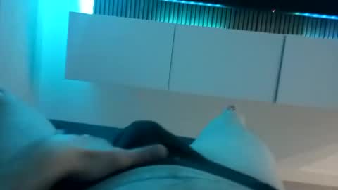 nicolas9191453723 online show from April 7, 1:35 pm