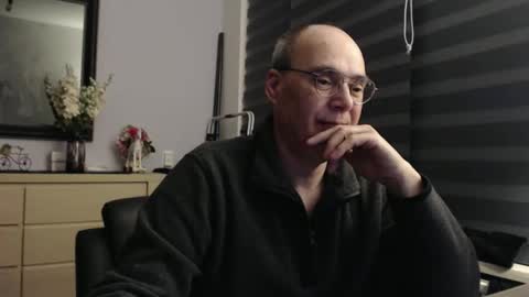 nightkeeper63 online show from January 17, 12:02 am