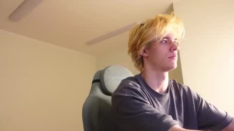 nikki online show from February 1, 7:12 pm