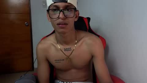 niklaus_wolf online show from March 4, 5:36 am