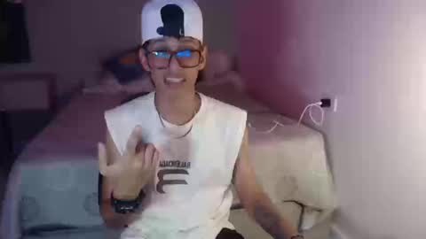 niklaus_wolf online show from September 16, 9:59 pm