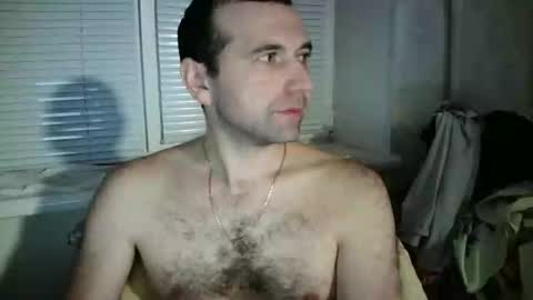 nikolas_vaz online show from February 26, 9:46 pm